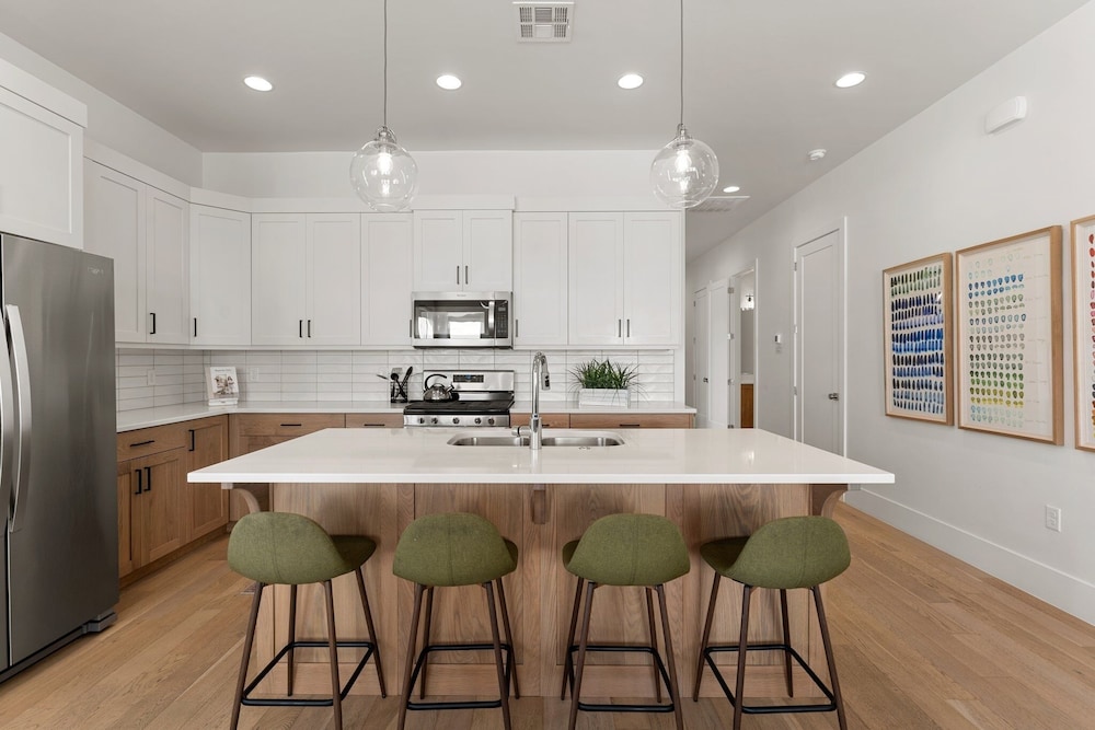 Villa #26 At Bloomington Country Club - Sunset Retreat 4 Bedroom Townhouse