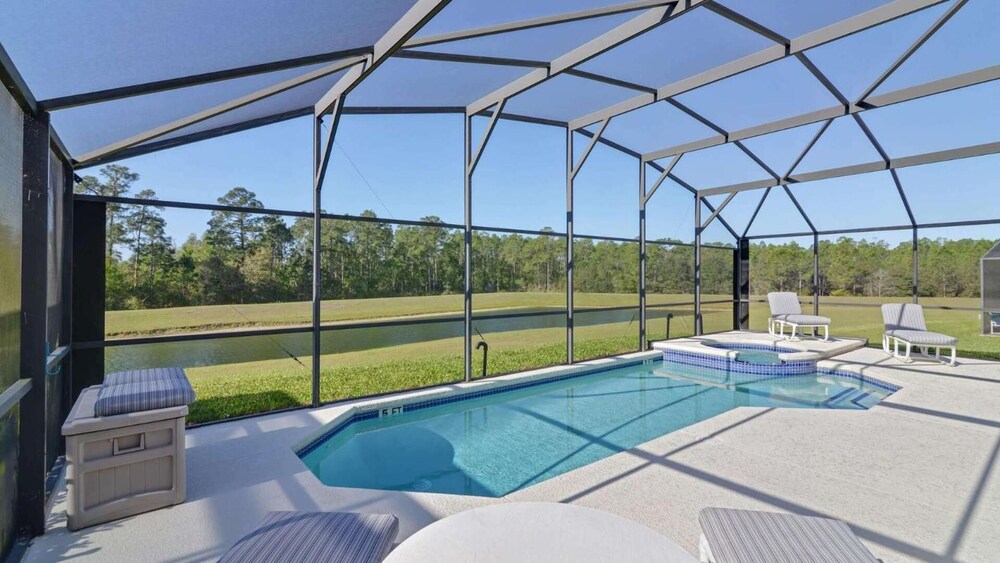 Waterside Villa by VillaDirect - Image 5