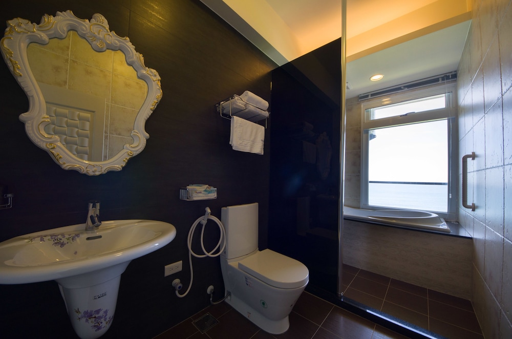 White Spray B&B