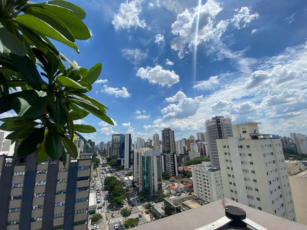 Piscina- AC- academia - Brazilian Corner