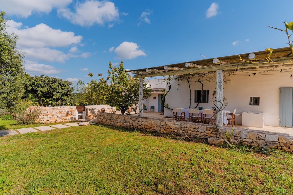 Ker Rail Villa with Pool by Wonderful Italy