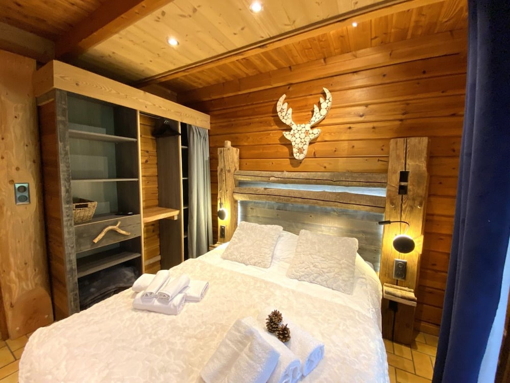 LE Renne Chalet en Bois au Calme Avec SPA Jacuzzi