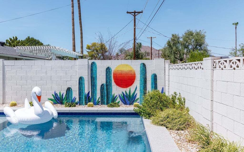 Old Town Art Deco - Pool&fire Pit - In Old Town
