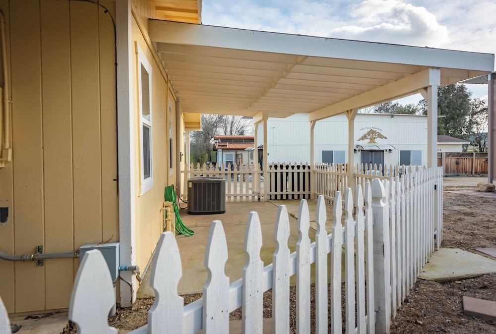 Oak Pass Ranch