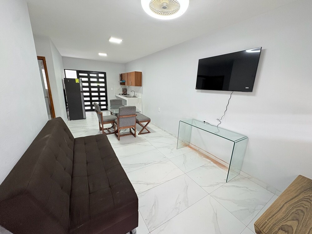 Residencia Gran Coyula Orange B