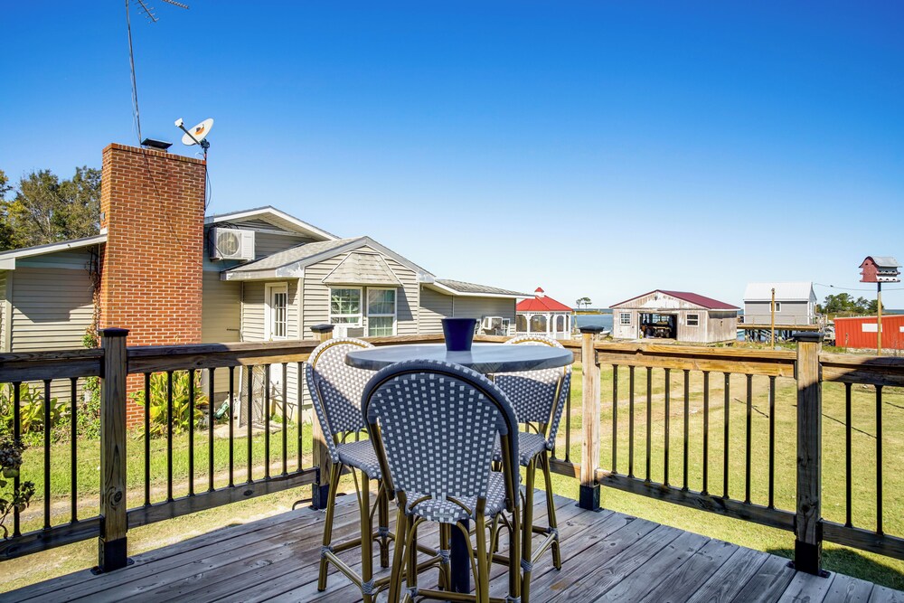 Fishing & Boating Retreat! Smith Island Cottage