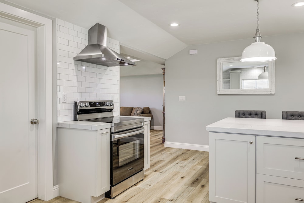 Quaint Hughson Vacation Rental, Walk to Downtown! - Property Image 17