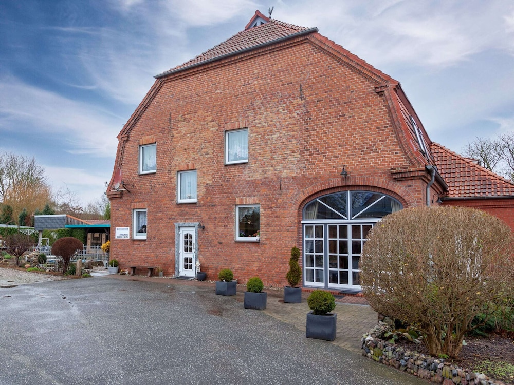Budget-wohnung in Grundshagen mit Gartensitzplatz