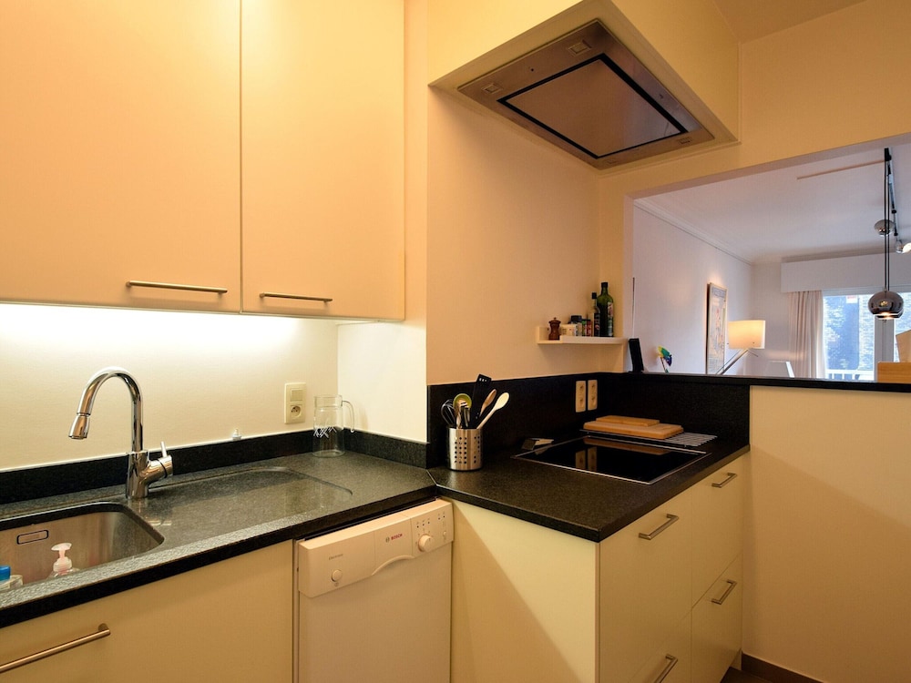 Chic Sea-view Apartment
