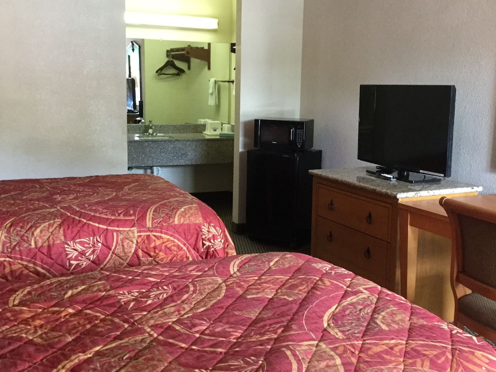 Americas Best Value Inn Goodlettsville Nashville N - Property Image 9