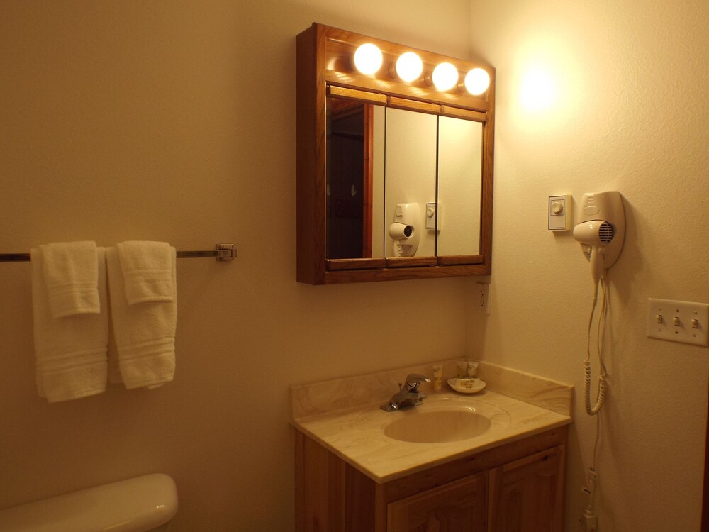 Greenwood Village Inn & Suites
