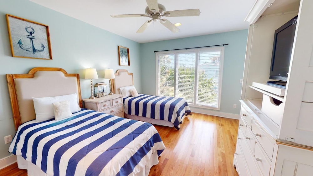 1711-A Strand Avenue by Tybee Vacation Rentals