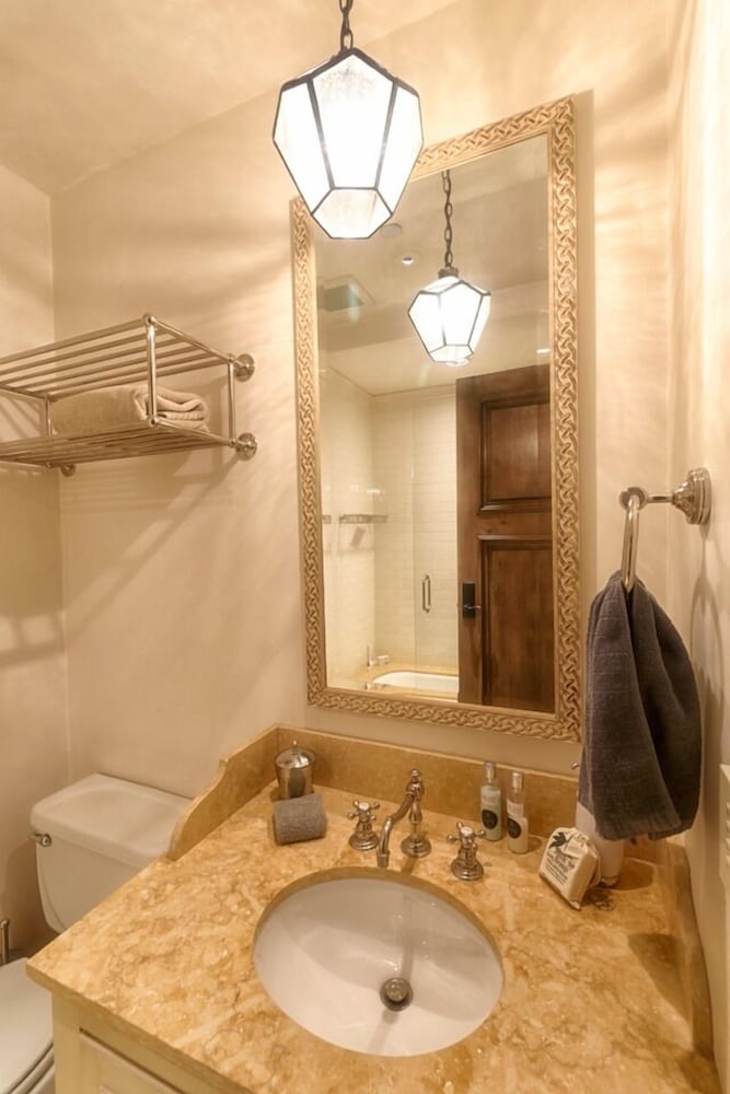Lx1: Chateau D' Renaitre - Carmel-by-the-sea Luxury Villa: - Property Image 57