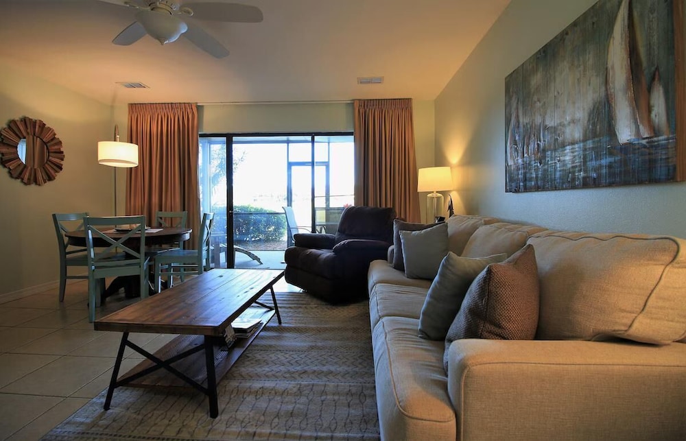 Seascape Lakefront Villas 124