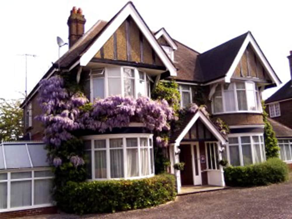 Cranston House