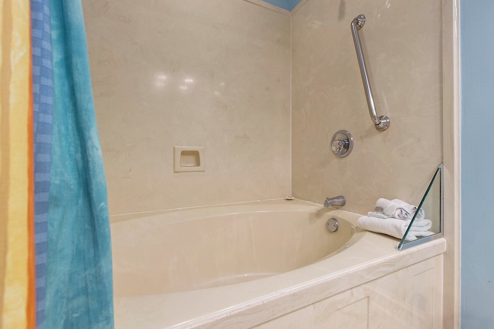 Romar House by Southern Vacation Rentals
