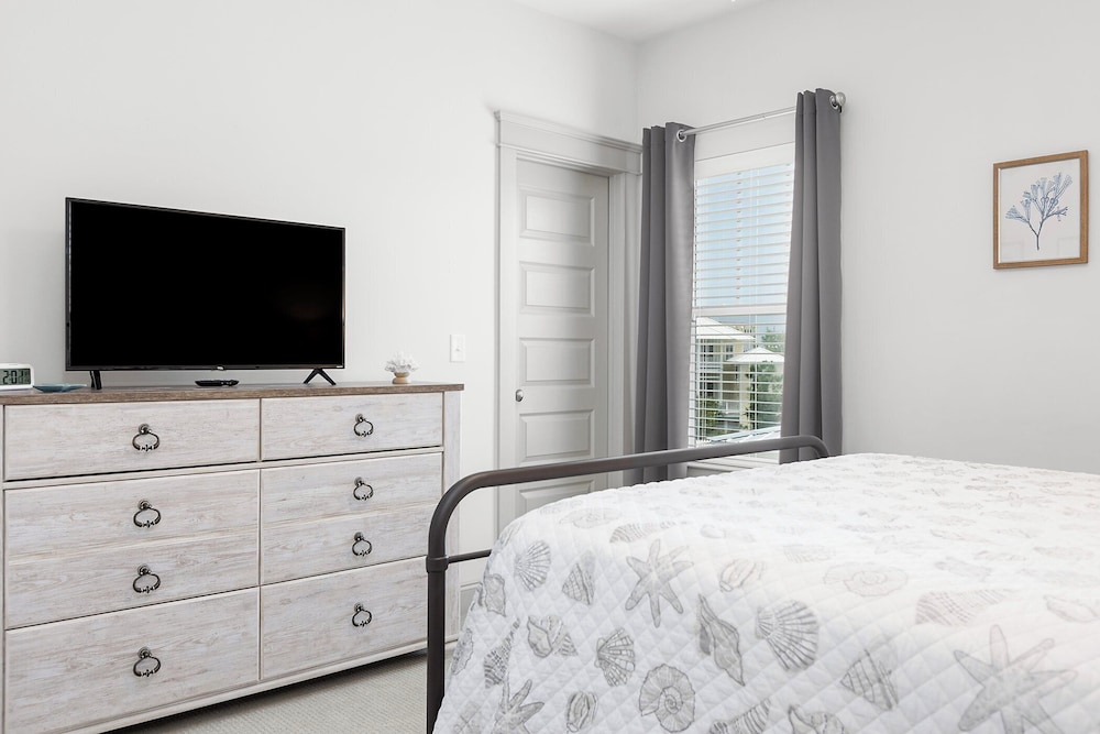 Endless Summer by Southern Vacation Rentals