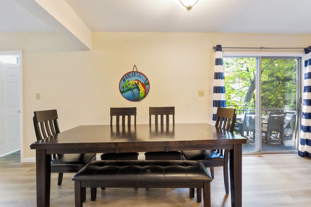 Home w/ Deck, Grill, W & D: Close to Resort & fun
