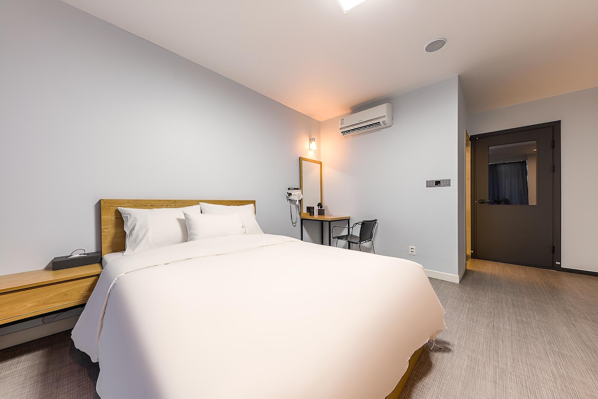 JOY Hotel