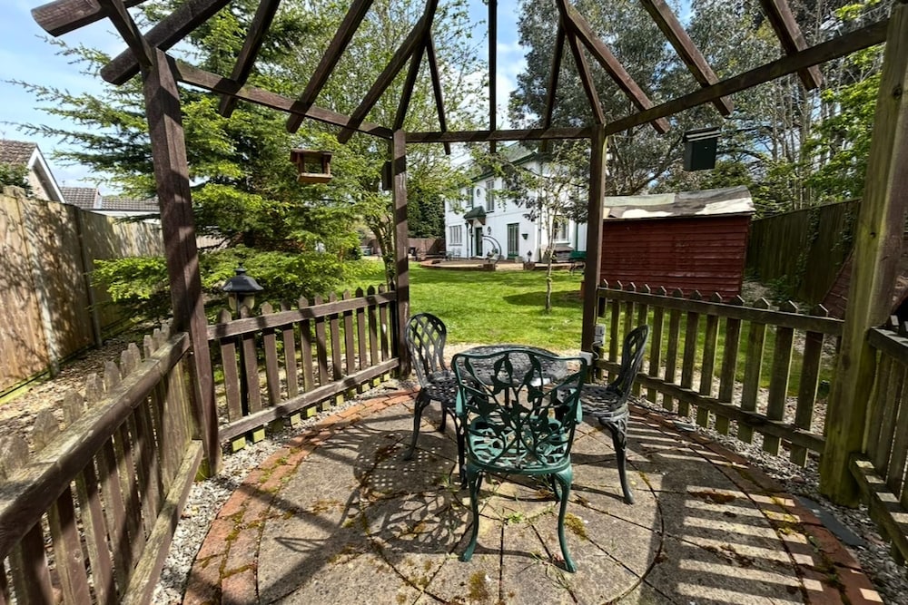 Private Lincoln Retreat - 4 Bedroom House