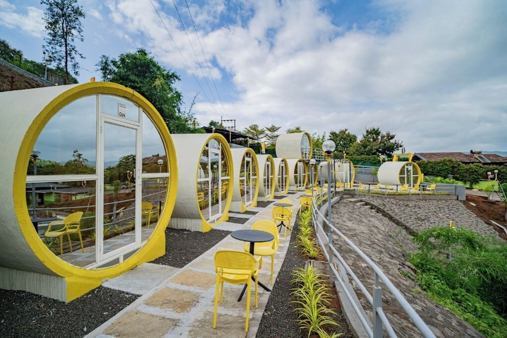 The Hosteller Panshet