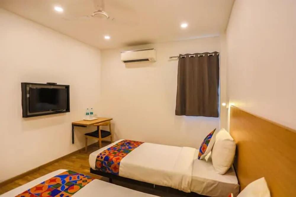 Fabhotel Happy Stay