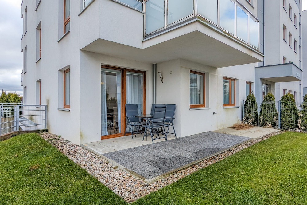 Private Garden Apartment by Renters view 2