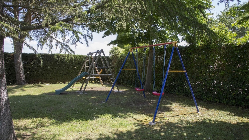 Photo 35