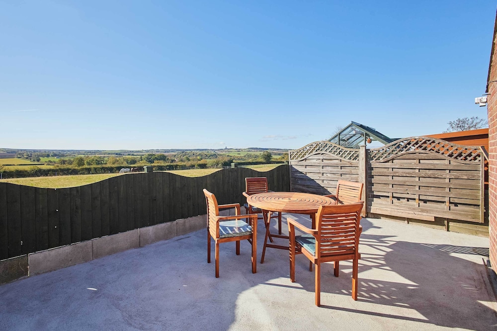 Host Stay Cherry Willows