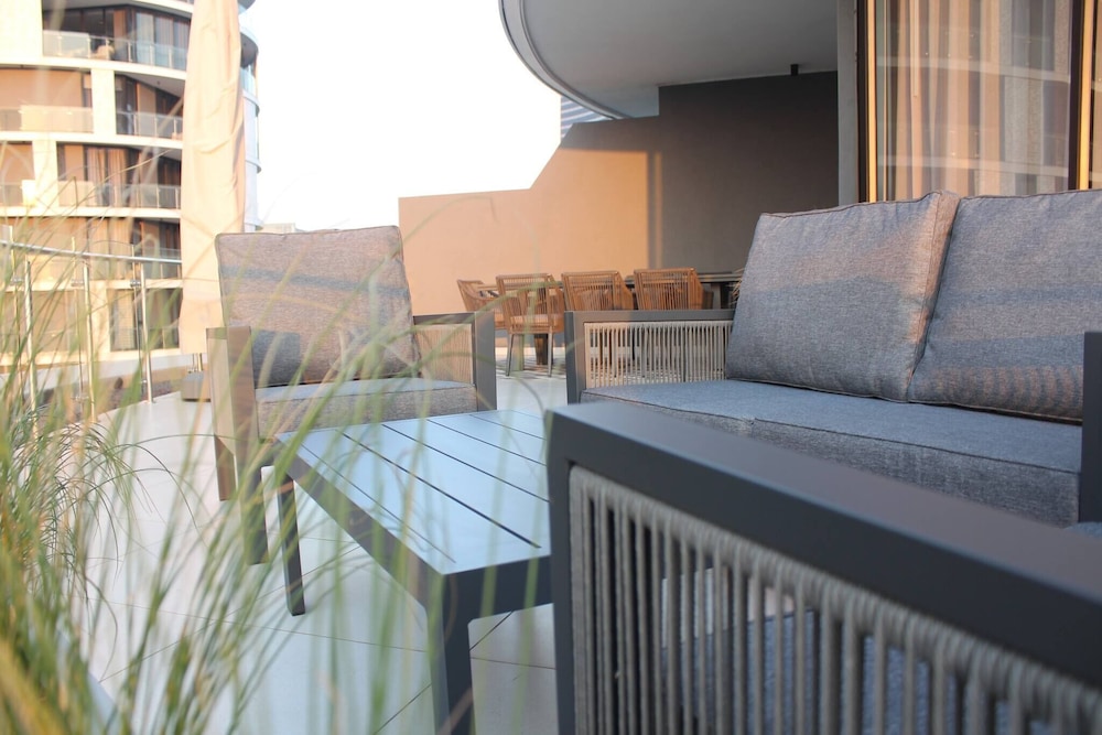 Ellipse 2 Bedroom Apartment