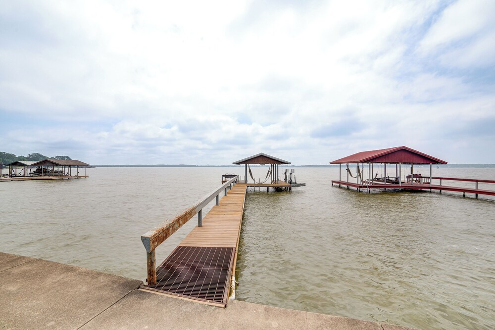 Waterfront Retreat w/ Dock on Cedar Creek Lake!