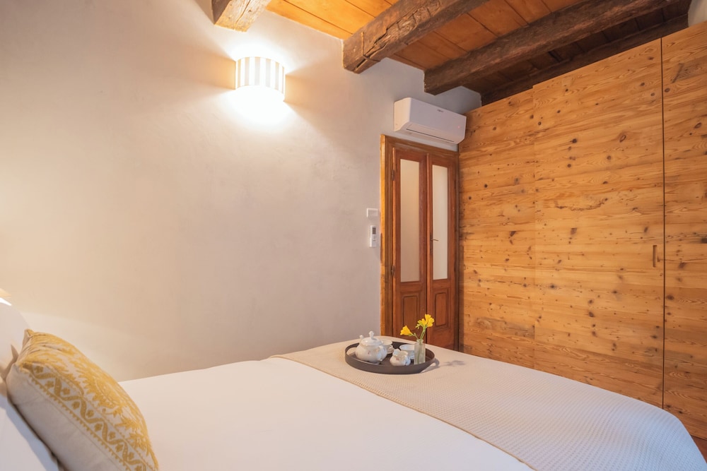 Pantero Apartment by Rent all Como