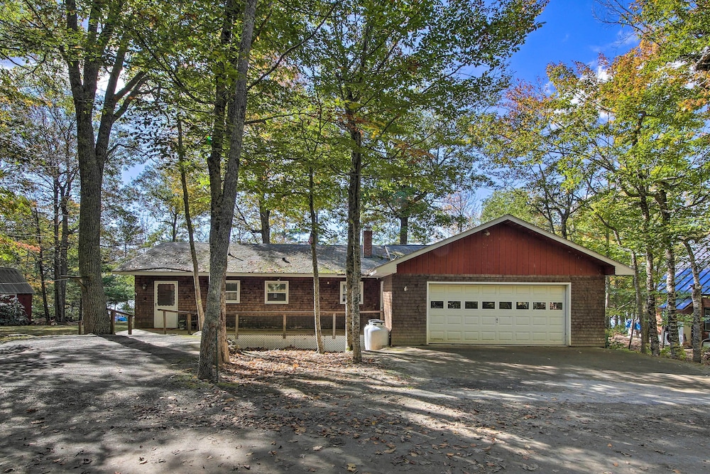Lakefront Home With Deck, Dock, & Water Access! view 4