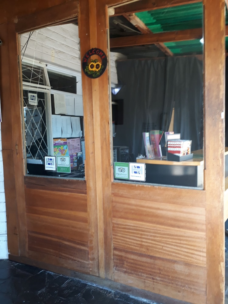 Accoustix Backpackers Lodge view 2