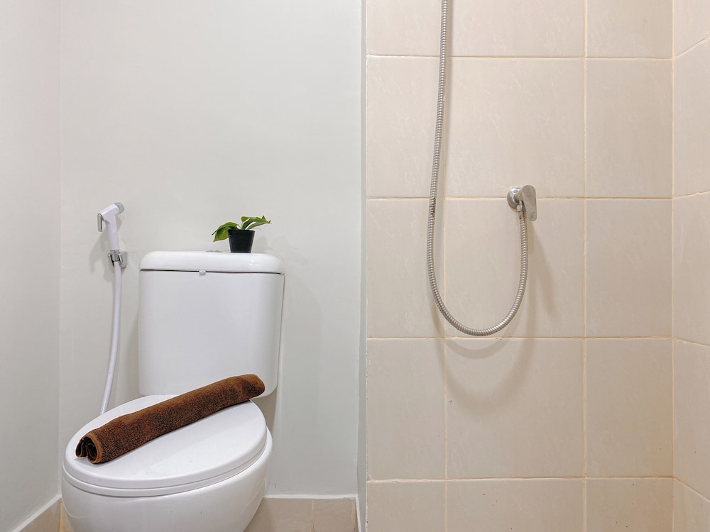 Studio Apartment At Meikarta Near Aeon Delta Mas