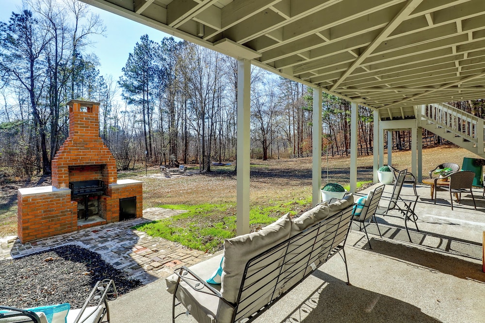 Private Lake & Trails: Secluded Woodstock Retreat