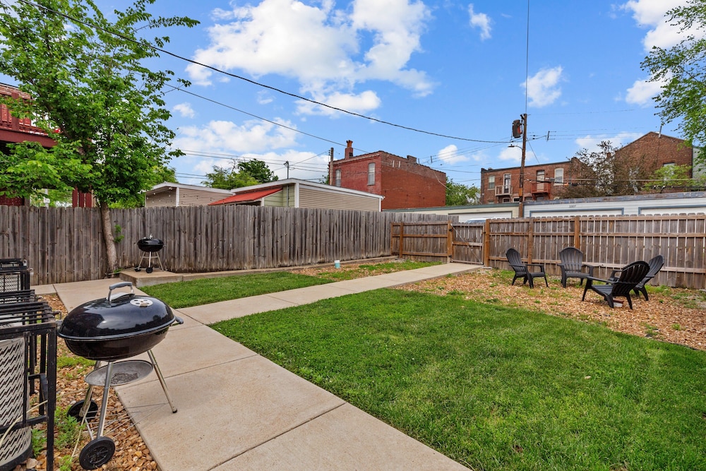 St Louis Vacations - Alluring City Escape Right JZ Vacation Rentals - Property Image 7