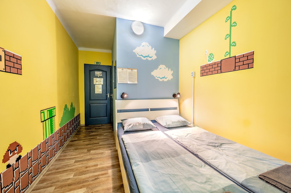 Island Hostel - Adults only