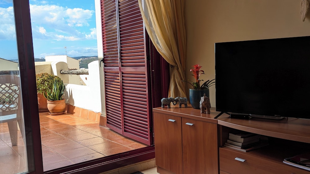 Casares Costa, Vista Bahia,2 Bedroom Bathroom