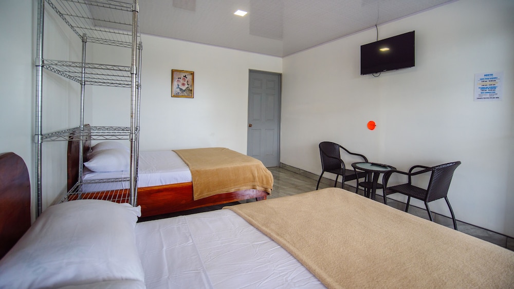 Hostel Cattleya