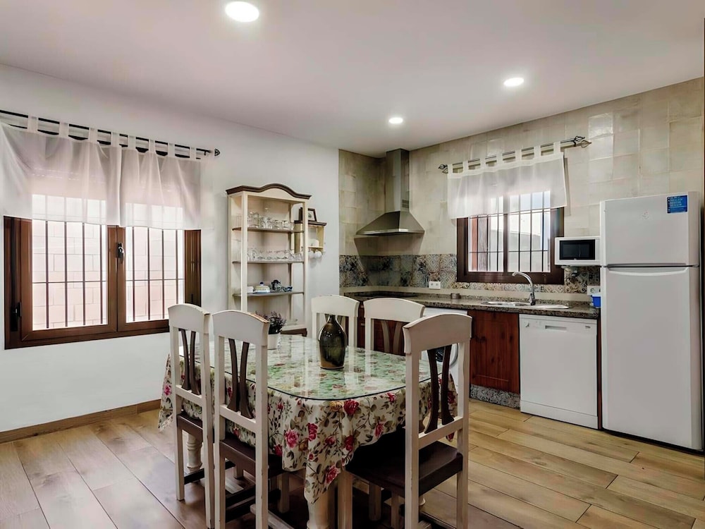 Chalet con piscina privada familias