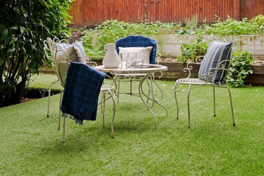 outdoor bbq area