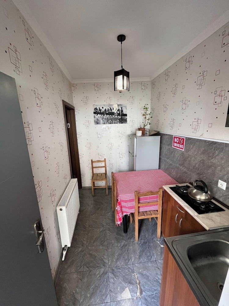 Hillside Guesthouse