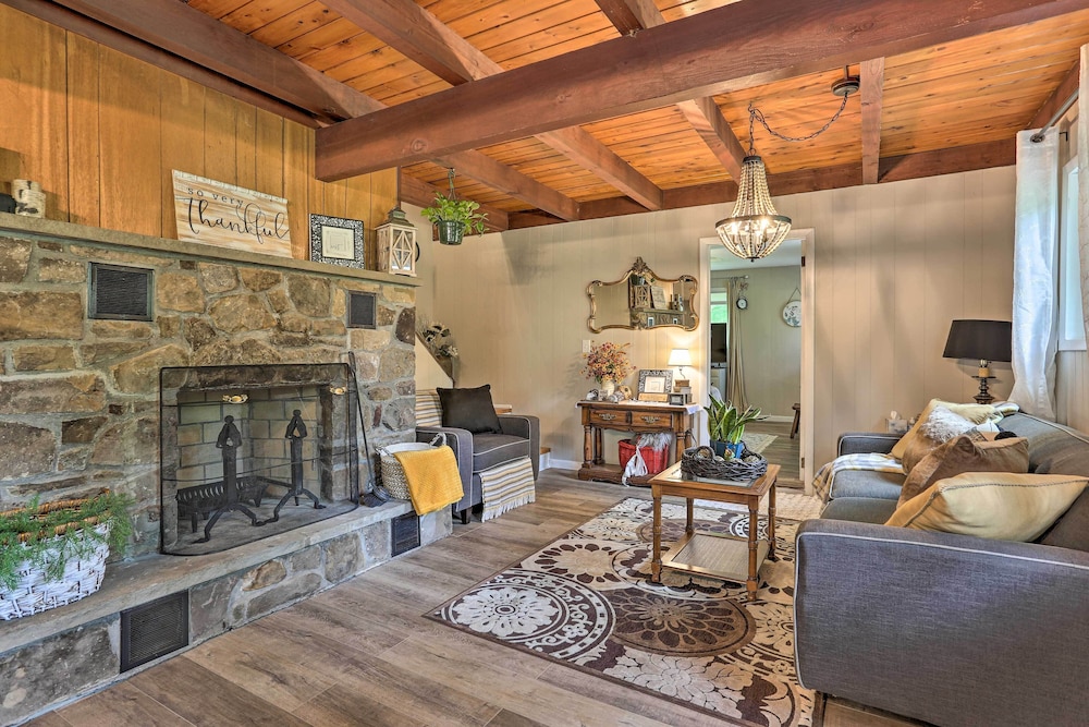 Welcoming Poconos Retreat w/ Deck & Pool Access view 5
