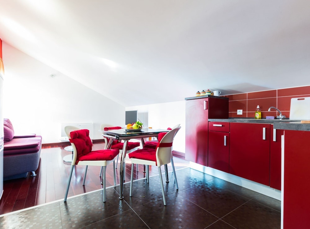 Elegant and Lavish Leisure Apartments Zadar With Outdoor Pool