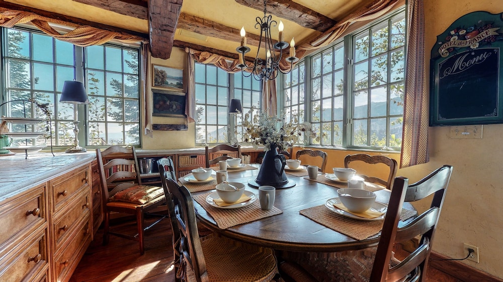 Juniper Ridge 16 5000 sq ft, Grand Chateau at Eagle, Expansive Mountain Views by RedAwning view 5