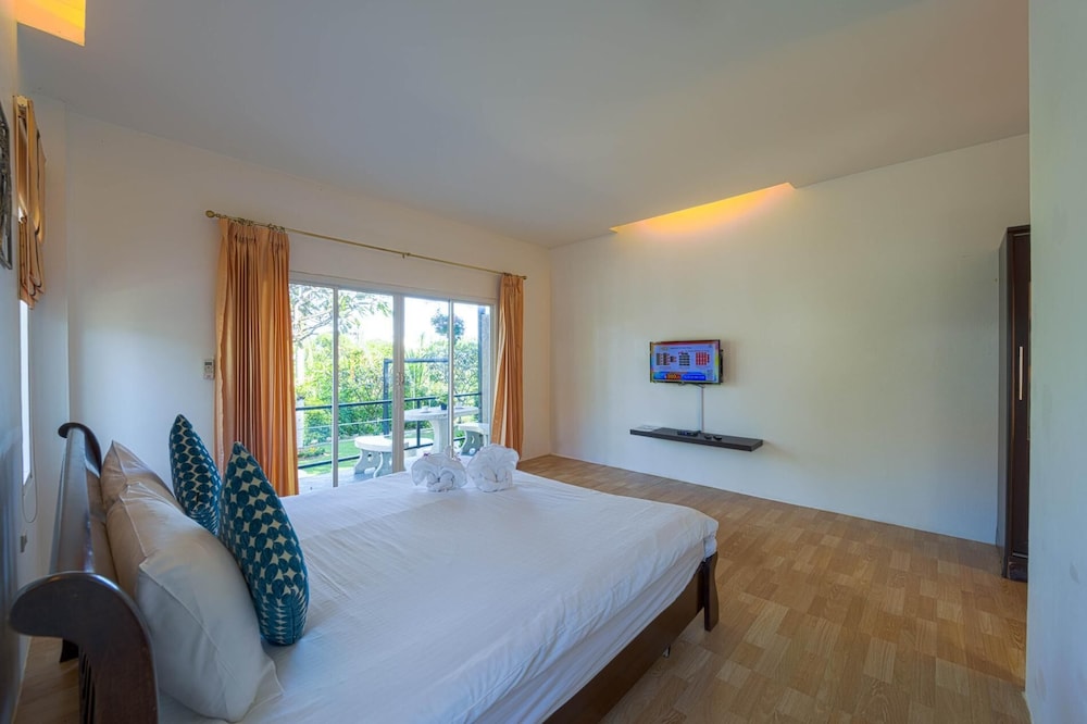 Fantastic 7 Bungalow Private Resort BR7