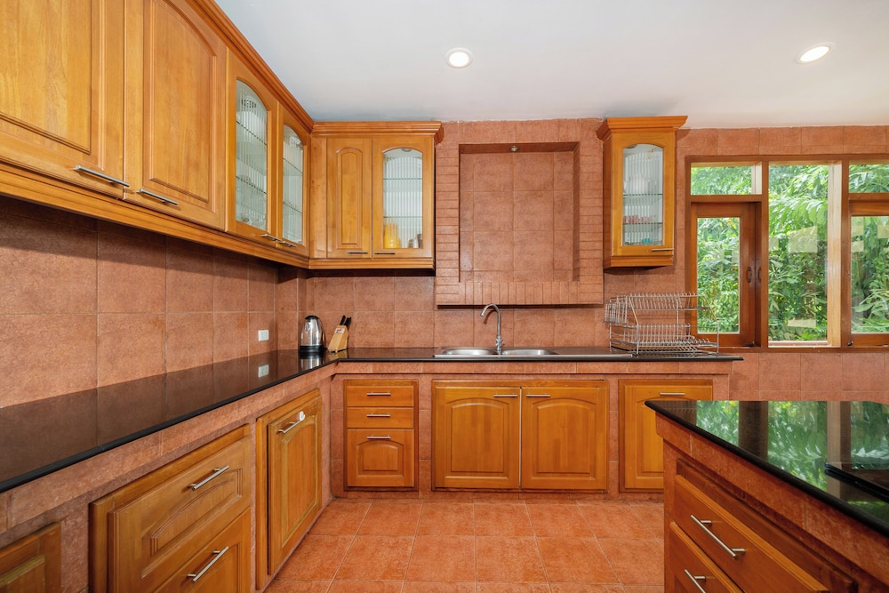 Emerald Hill Villas