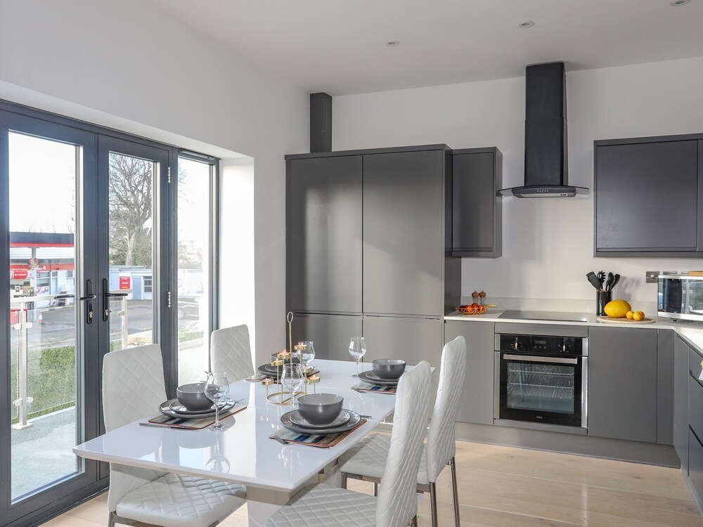 Bryn Min Manton Apartment