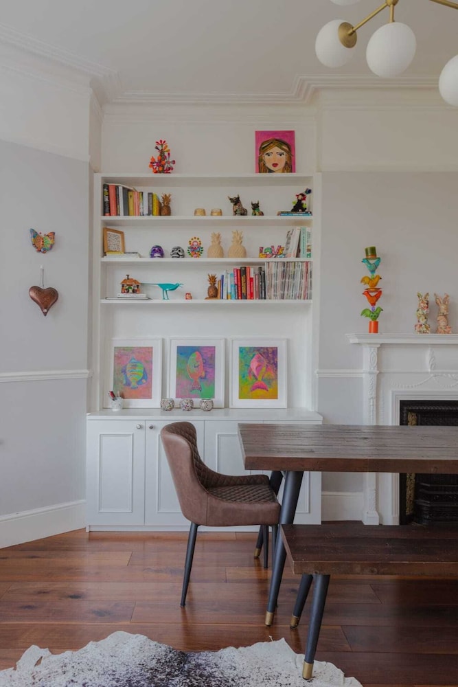 Newly Renovated 3 Bedroom Apartment in North West London